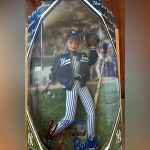 Barbie  New York Yankees baseball CE  1999